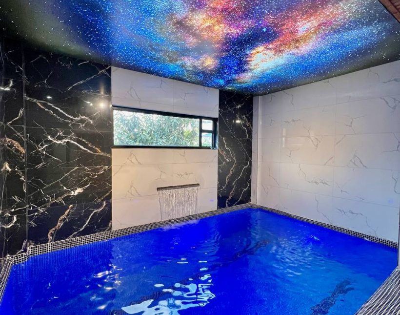 خرید ویلا لوکس ۵خواب استخر داخلی با لوکیشن عالی | ۳۵۰ متر