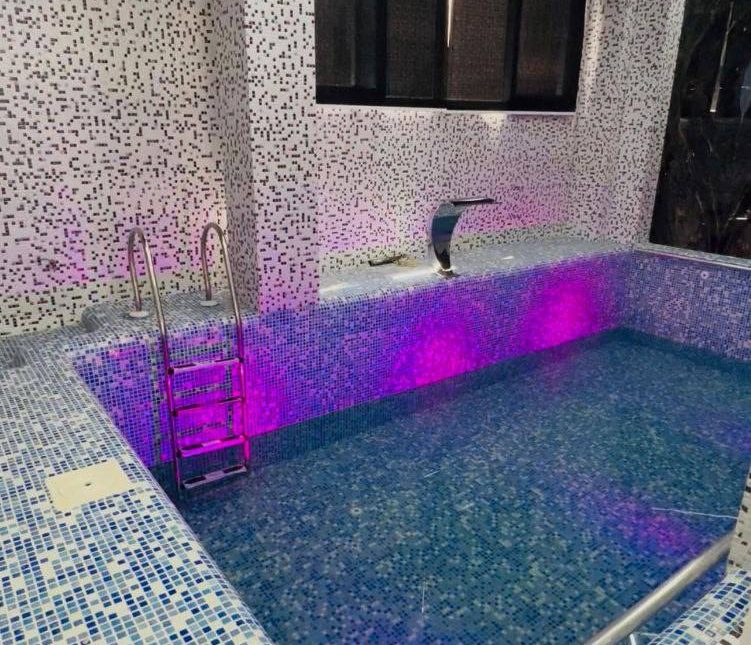 خرید ویلا دوبلکس فول فرنیش استخر چهار فصل | 350 متر