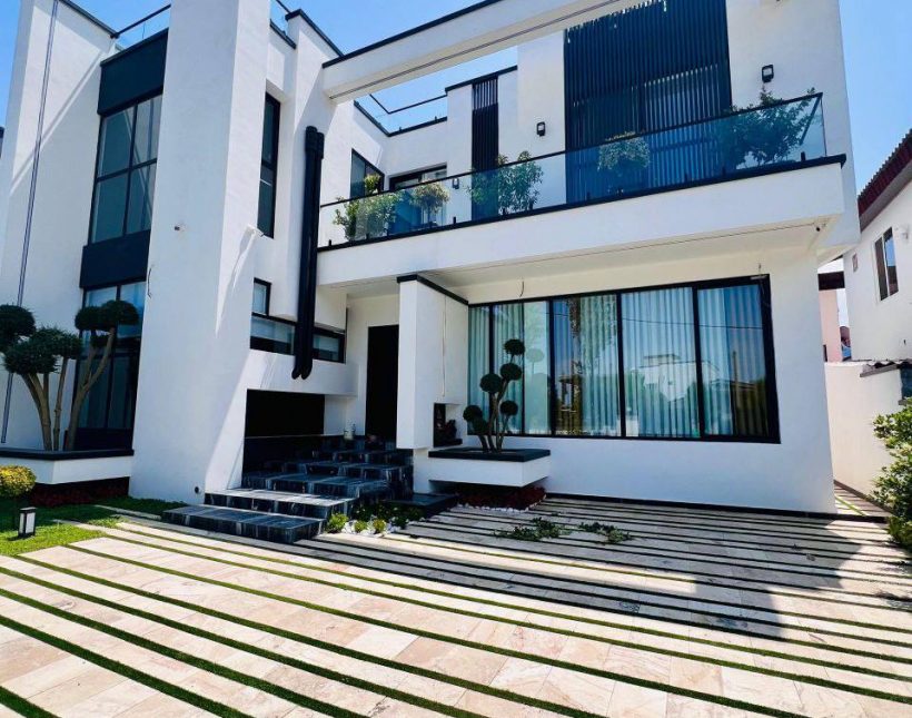 خرید ویلا دوبلکس فول فرنیش استخر چهار فصل | 350 متر