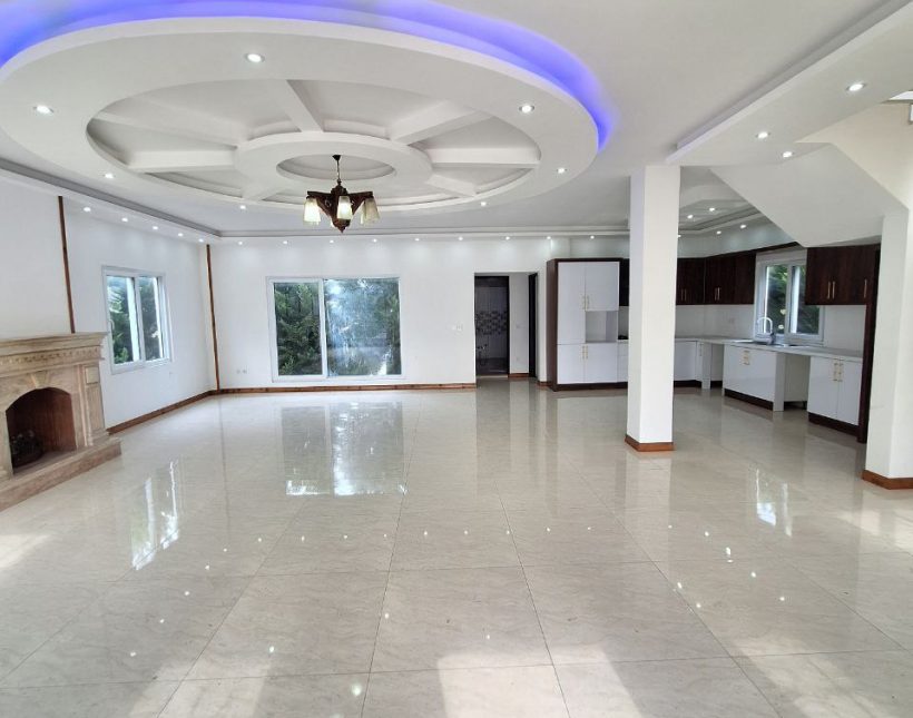 فروش کاخ ویلای ۱۰۰۰ متری چهارخواب شهرک تکمیل ساخت سند دار | ۱۰۰۰ متر