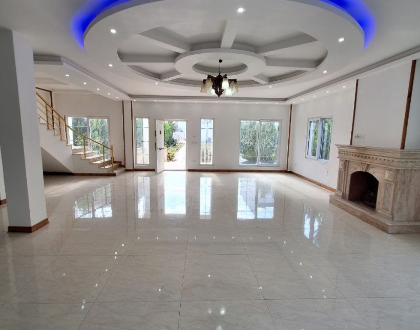 فروش کاخ ویلای ۱۰۰۰ متری چهارخواب شهرک تکمیل ساخت سند دار | ۱۰۰۰ متر