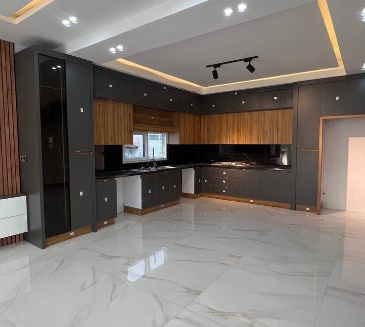 خرید ویلا دوبلکس استخر 4 فصل متریال درجه یک مهندسی ساز | 300 متر