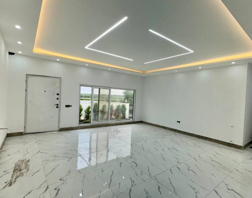 خرید ویلا نما انگلیسی ارزان سند دار | 200 متر