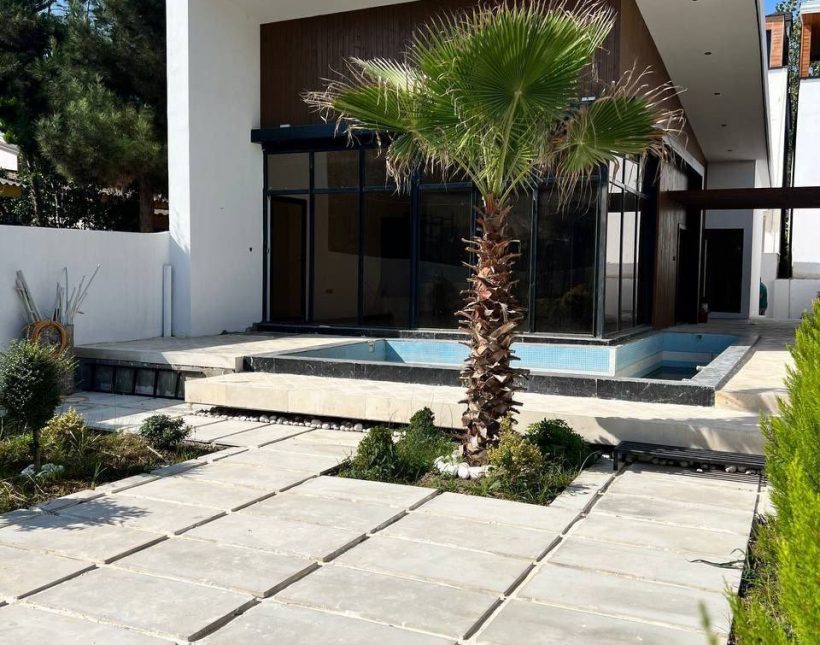 خرید ویلا مدرن شهرکی ۲۴۰ متر زمین | ۲۴۰ متر