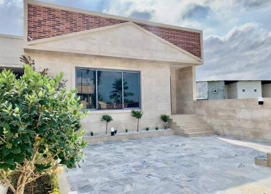 خرید ویلا نما سنگ ۲۲۰ متر زمین | ۲۲۰ متر