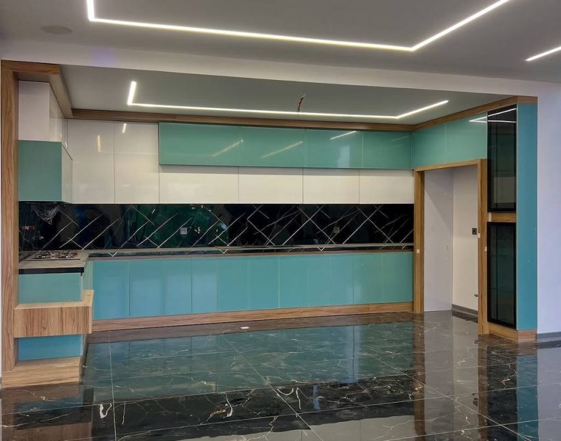 خرید ويلا 400 متری مدرن استخر داخلي ٤ فصل شهركي | 400 متر