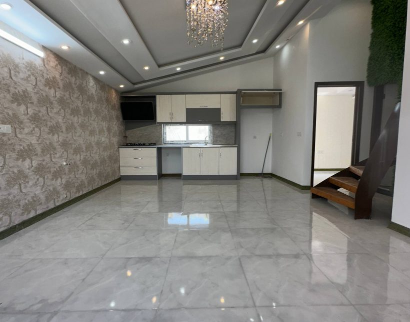 خرید ویلا 280 متری نيم پيلوت ٣ خواب مستر شهركي | 280 متر
