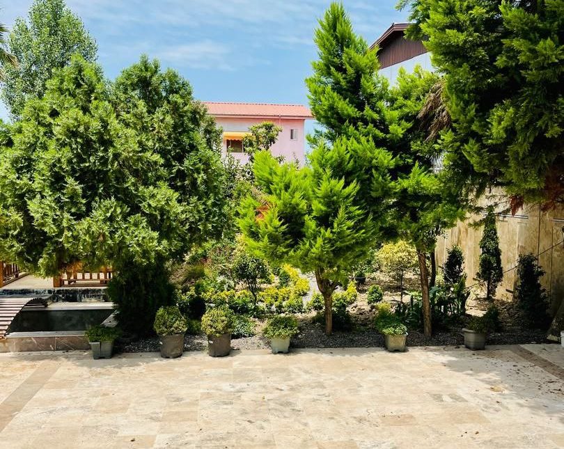 خرید ويلا باغ چسبيده به جنگل دارای سند و جواز ساخت | 1100 متر