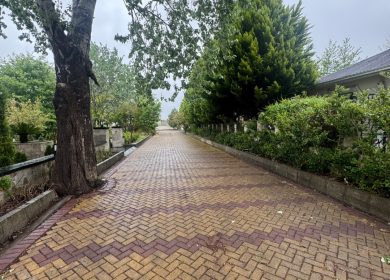 فروش زمین ۳۰۰ متری دارای سند با جواز ساخت | ۳۰۰ متر