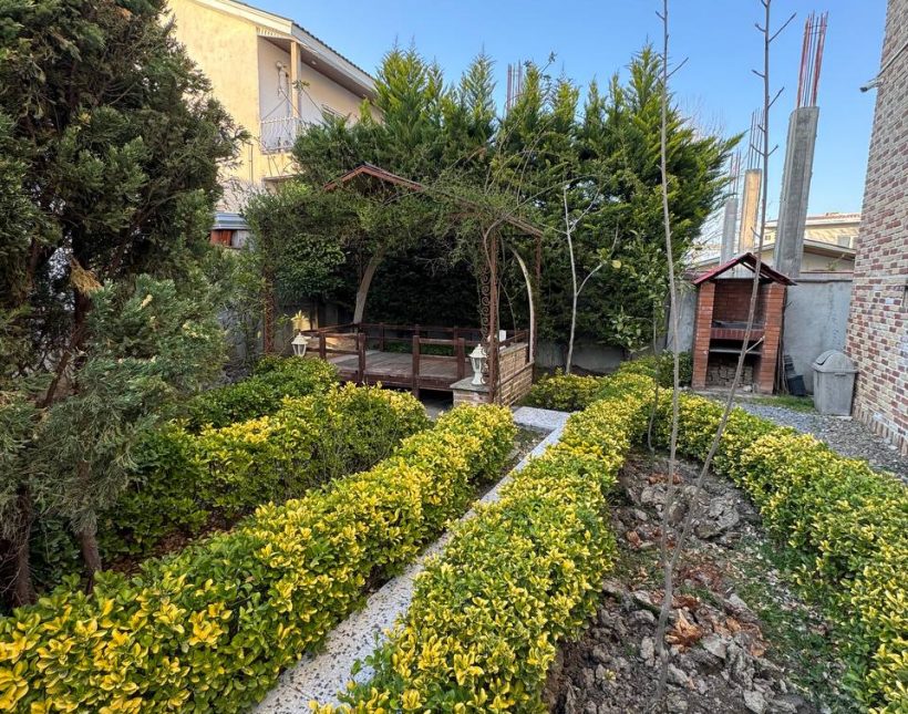 خرید ویلا باغ ۴۵۰ متری مشجر مبله شهرکی با گیت نگهبانی | ۴۵۰ متر