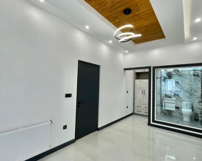 فروش عمارت ۳۰۰ متری کنار جنگل شهرک رجال نشین | ۳۰۰ متر