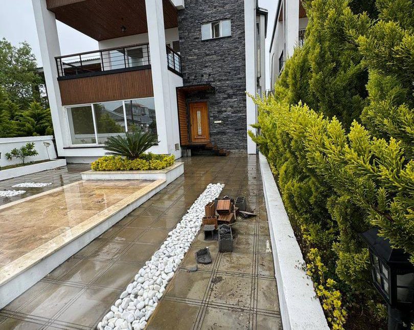 خرید ویلا دوبلکس نما مدرن با سند و پایانکار ۳ کنتور نصب | ۲۲۰ متر