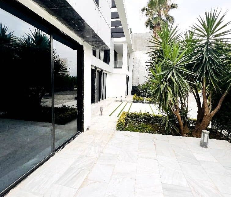 خرید ویلا مدرن بی نظیر لوکیشن جنگلی و ساحلی مدارک کامل | ۴۰۰ متر