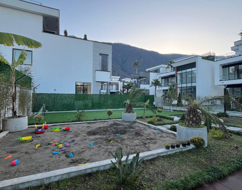 خرید ویلا مدرن جنگلی شهرکی سند تک برگ با اقساط | ۴۰۰ متر