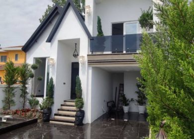 خرید ویلا نما انگلیسی ۲۰۰ متر زمین | ۲۰۰ متر