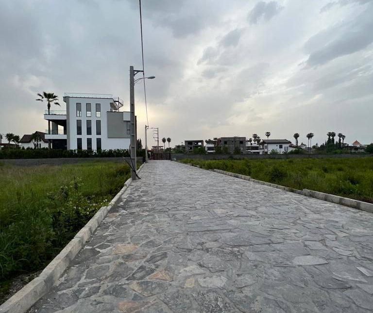 فروش زمین خوش قواره داخل شهرک برند نوشهر مدارک تکمیل | ۳۰۰ متر