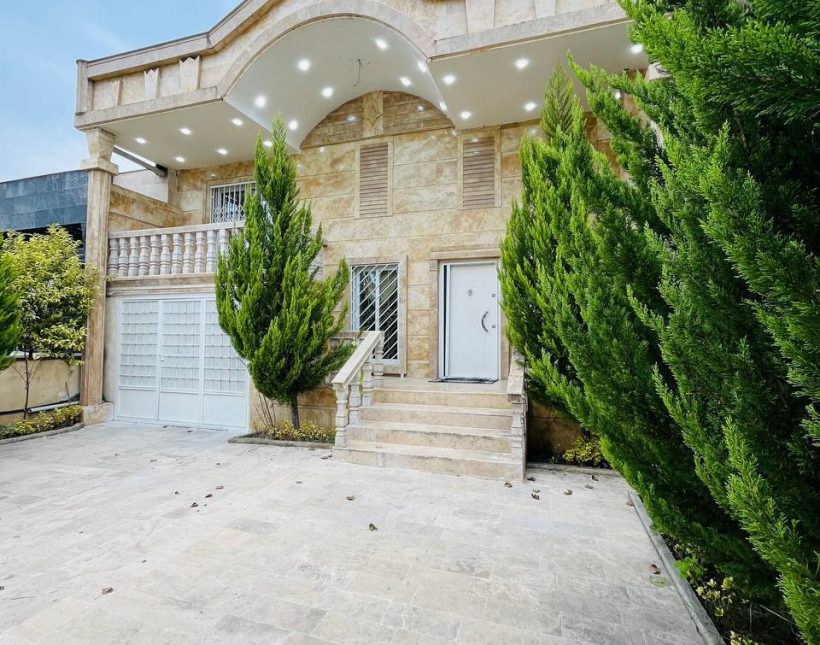 خرید ویلا نما سنگ با ۲۲۰ متر زمین | ۲۲۰ متر