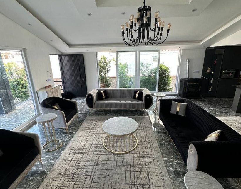 خرید ویلا باغ ۵۰۰ متری با لوکیشن عالی | ۵۰۰ متر