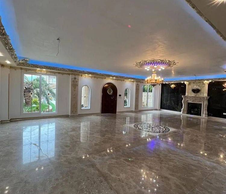 خرید ویلا کاخ ۶۰۰ متری با متریال درجه یک | ۶۰۰ متر