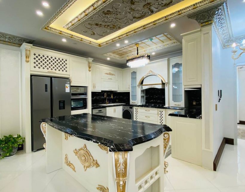 فروش کاخ ویلا 450 متری مهندسی ساز بالا دست جاده | 350 متر