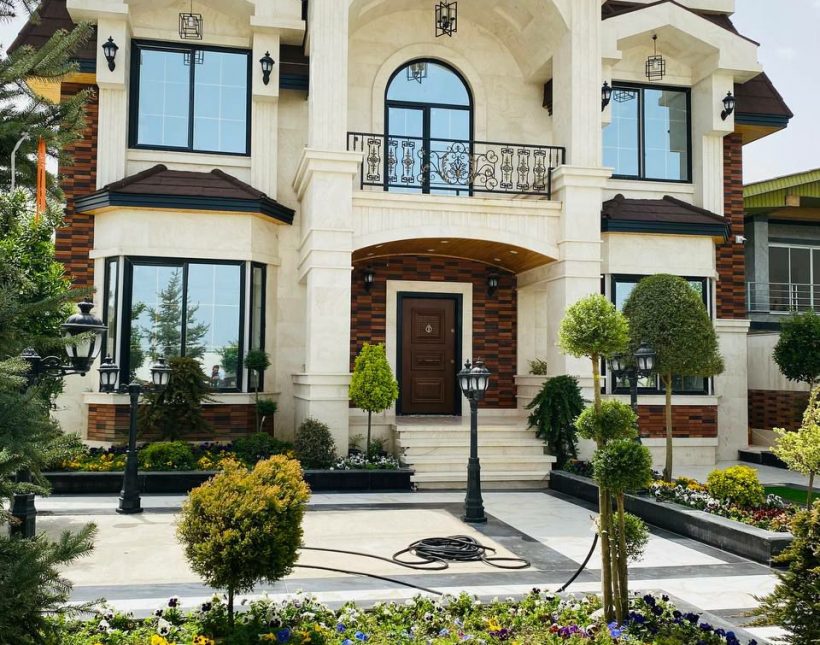خرید ویلا نما انگلیسی ۶۰۰ متری چمستان مدارک تکمیل | ۶۰۰ متر