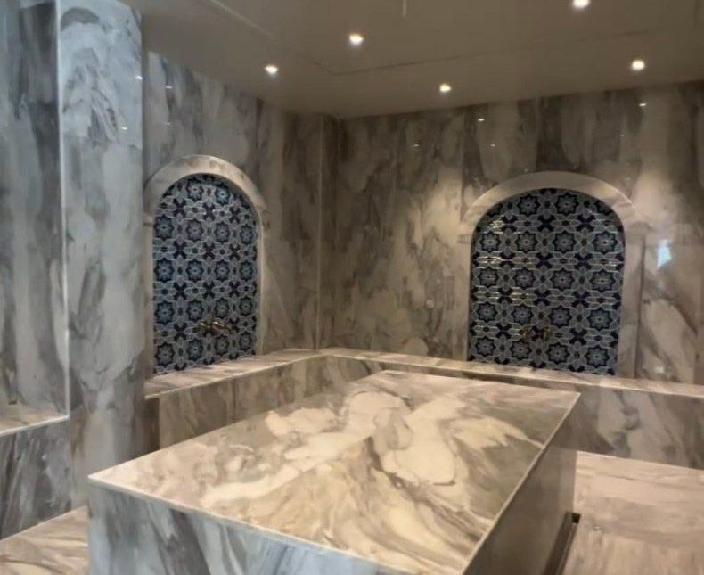 فروش عمارت استخردار ۸۰۰ متری سند دار پلاک یک جنگل | ۸۰۰ متر