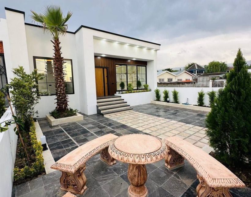 خرید ویلا با ۲۲۰ متر زمین شهرکی | ۲۲۰ متر