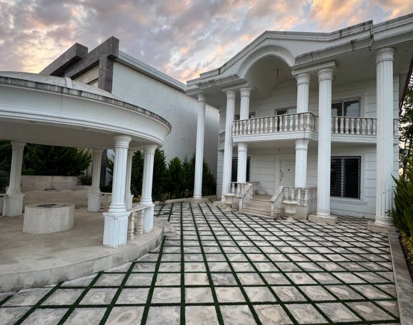 خرید ویلا نما رومی ۲۷۰ متر زمین | ۲۷۰ متر