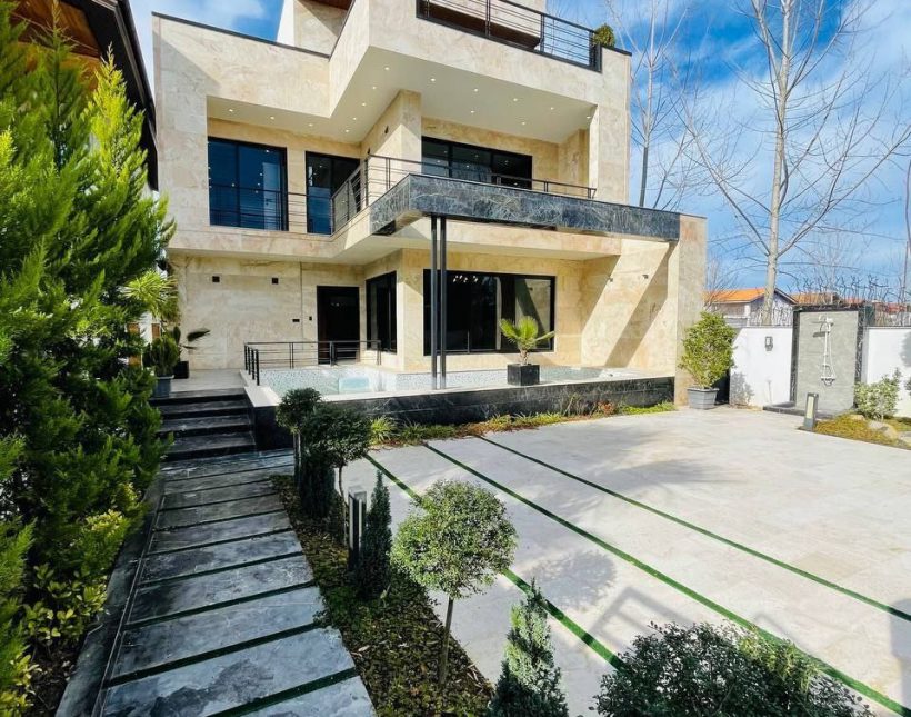 خرید ویلا در چمستان قطعه یک جنگل ۳۰۰ متر زمین | ۳۰۰ متر