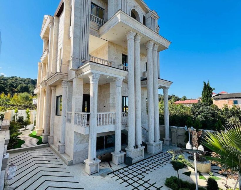 خرید ویلا عمارت دل کوه و جنگل با ۴۰۰ متر زمین | ۴۰۰ متر