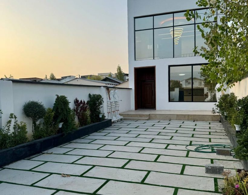 خرید ویلا دوبلکس ۲۰۰ متری نما مدرن مختص خاص پسندان | ۲۰۰ متر