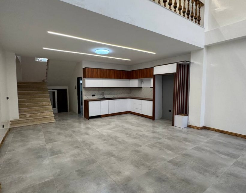 خرید ویلا دوبلکس ۲۰۰ متری نما مدرن مختص خاص پسندان | ۲۰۰ متر