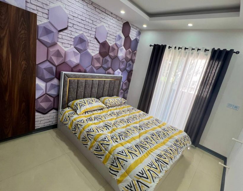 خرید ویلا 239 متری خوش نقشه با مدارك كامل | 239 متر