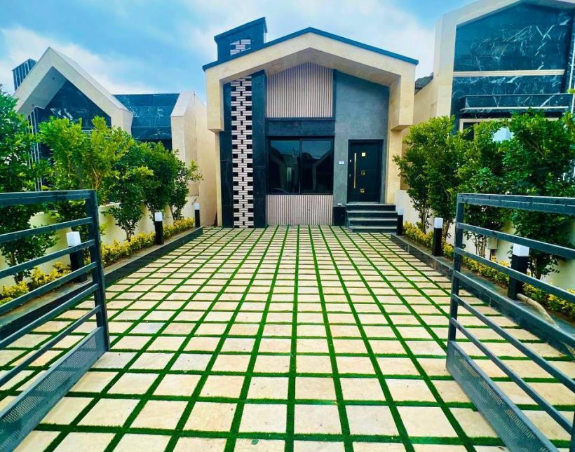 خرید ویلا 239 متری خوش نقشه با مدارك كامل | 239 متر