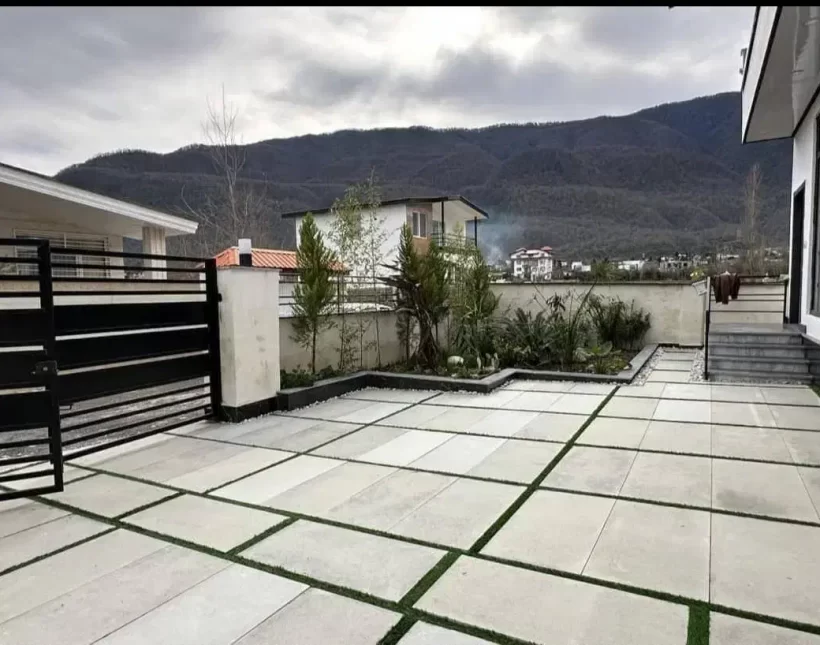 خرید ویلا نوساز با روف گاردن رویان | ۲۶۰ متر