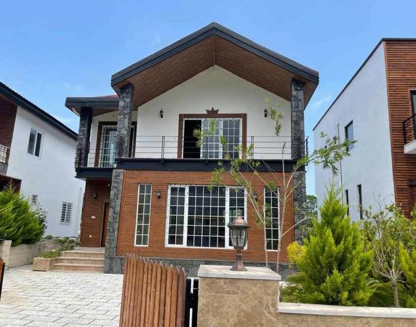 خرید ویلا باغ جنگلی شهرکی نوشهر ویو ابدی جنگل ودریا | ۲۵۰ متر