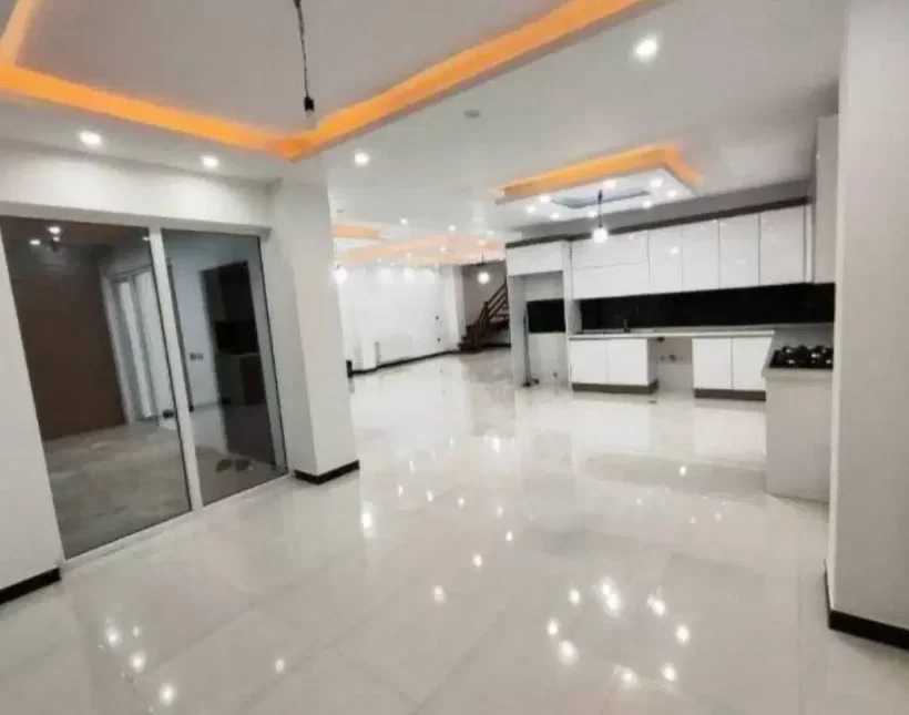 خرید ویلا دوبلکس استخر چهار فصل و سند دار چمستان | ۳۰۰ متر