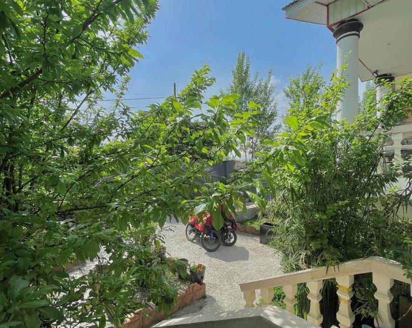 فروش باغ ویلا نیم پیلوت 240 متری سند تک برگ | 250 متر