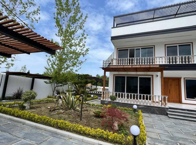 خرید ویلا رویان با سند تک برگ ششدانگ استخردار | 412 متر