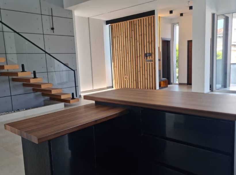 خرید ویلا ونوش دوبلکس با سند تک برگ استخر دار | 300 متر