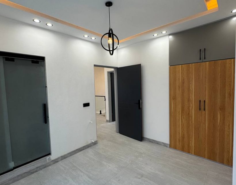 خرید ویلا نما مدرن شهرکی 3 خواب ۲۳۰ متری در آمل | 200 متر