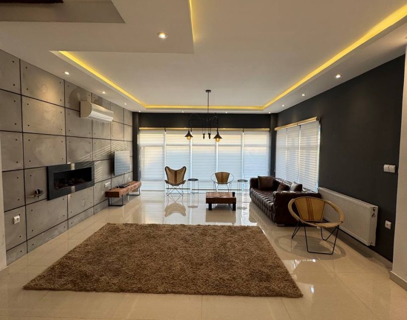 خرید ویلا استخردار فول فرنیش ۲۶۰ متری منطقه آپادانا چمستان | 260 متر