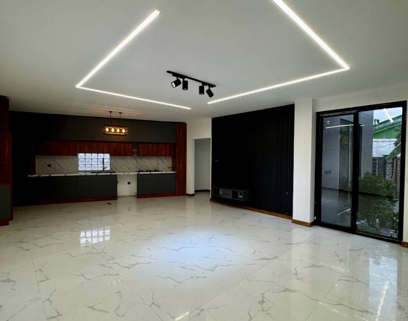 خرید ویلا در نور مهندسی ساز ۲۳۰ متر زمین | ۲۳۰ متر
