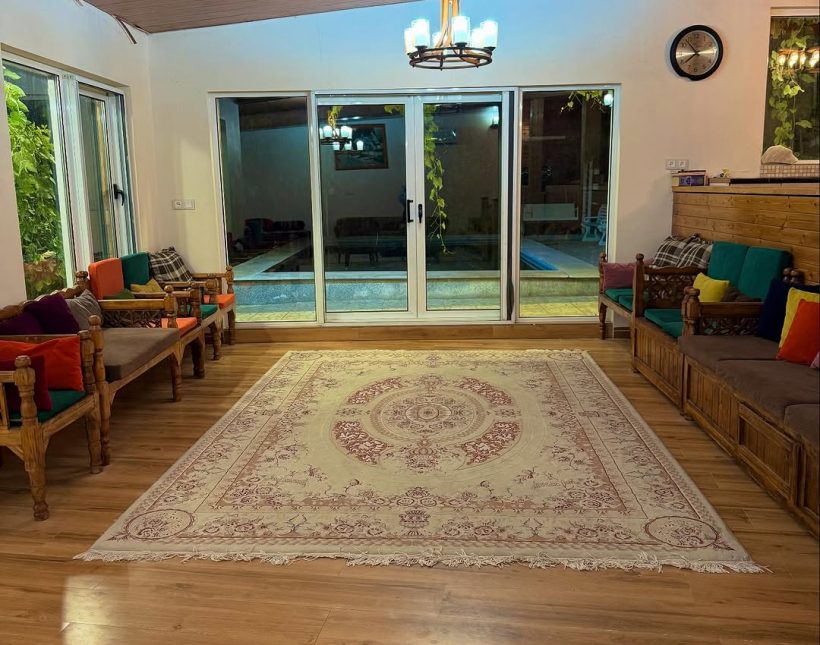 فروش باغ ویلای ۳۰۰ متری فول مبله استخردار | 300 متر