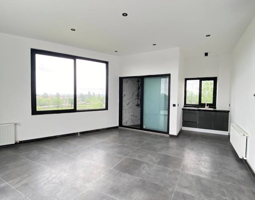 خرید ویلا در نوشهر ونوش سند دار استخر و جکوزی | 350 متر