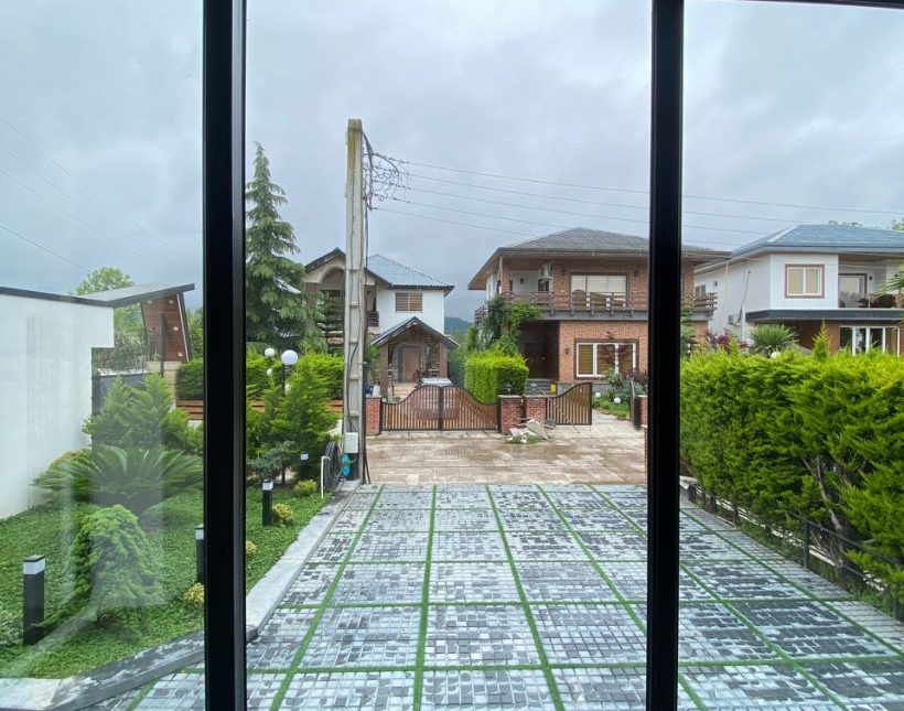 خرید ویلا در نوشهر ونوش سند دار استخر و جکوزی | 350 متر