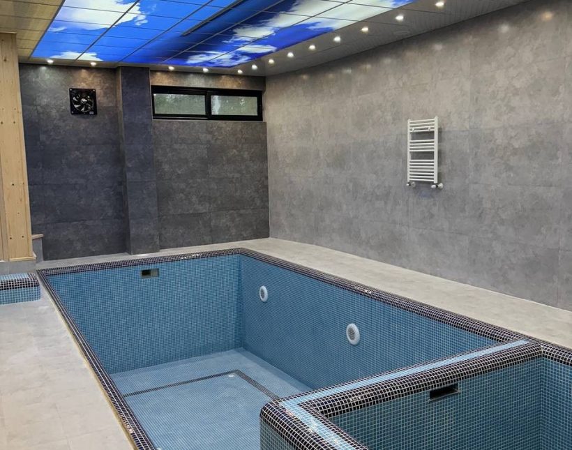 فروش ویلا عمارت نما سنگ ۳۳۰ متری سند دار سعادت آباد | 330 متر