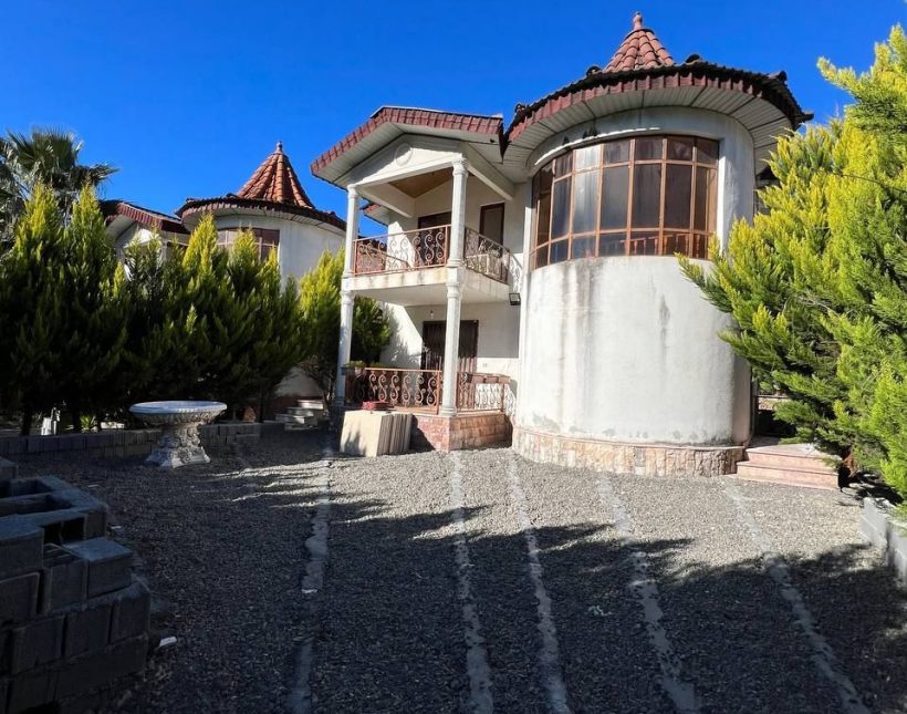 خرید ویلا باغ ۴۰۰ متری با لوکیشن برند | ۴۰۰ متر