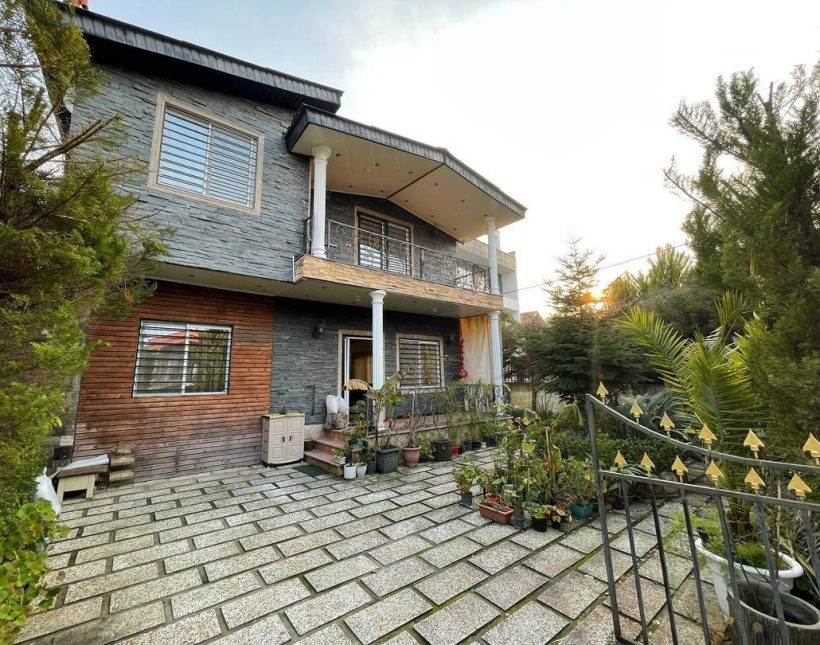 خرید ویلا سیسنگان نوشهر ۲۲۰ متری زمین سند تک برگ | ۲۲۰ متر