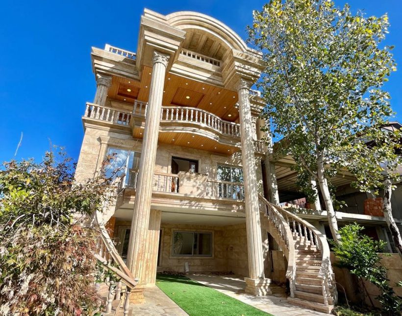 خرید ویلا در نور ۳۵۰متر تریپلکس کلاسیک استخر داخلی | ۳۵۰ متر